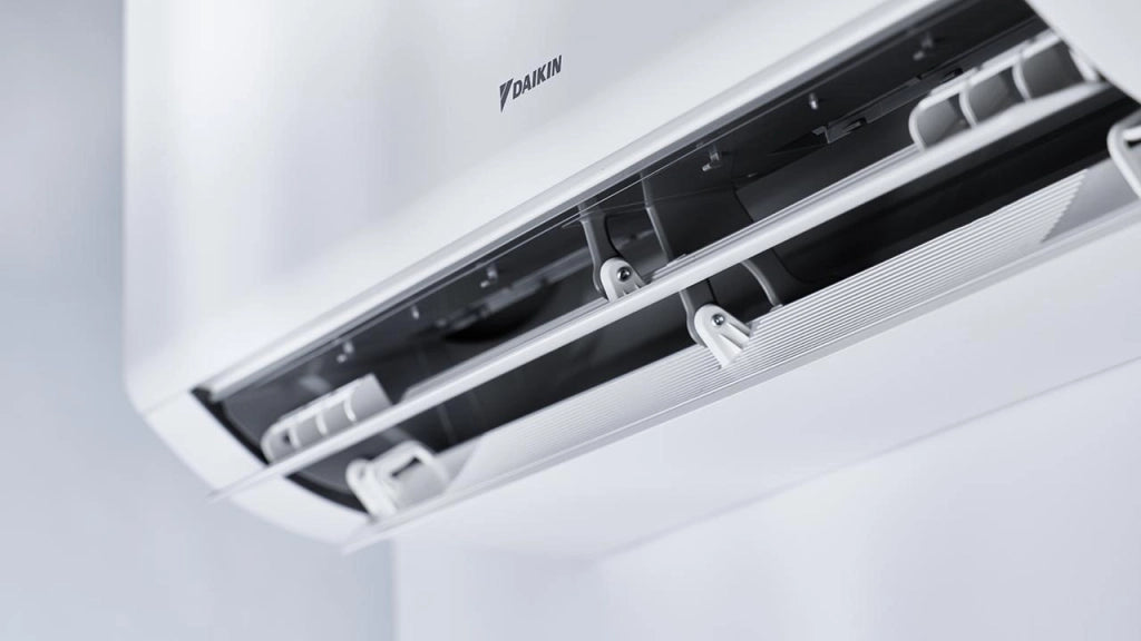 Climatizzatore Condizionatore Daikin Bluevolution Quadri Split Inverter serie PERFERA ALL SEASON 9+9+9+15 con 4MXM80A R-32 Wi-Fi Integrato 9000+9000+9000+15000 Garanzia Italiana