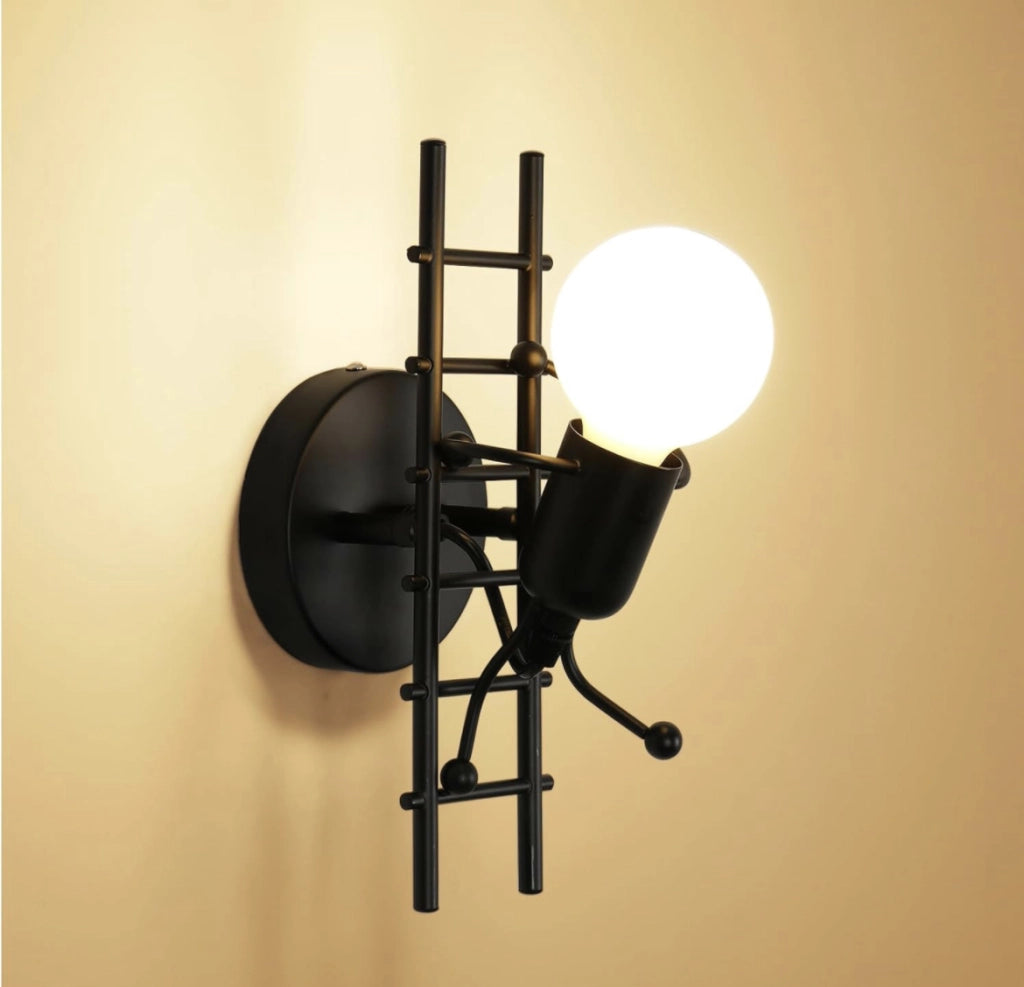 Applique Lampada da parete moderna con attacco E27 forma Omino Nero su scala