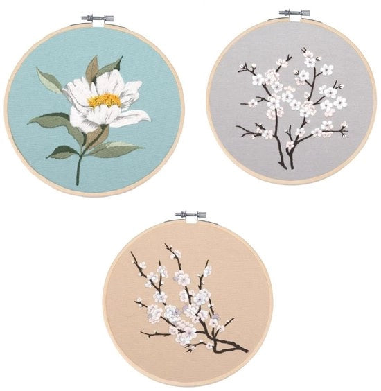 Set di cucito con 3 modelli di fiori per principianti
