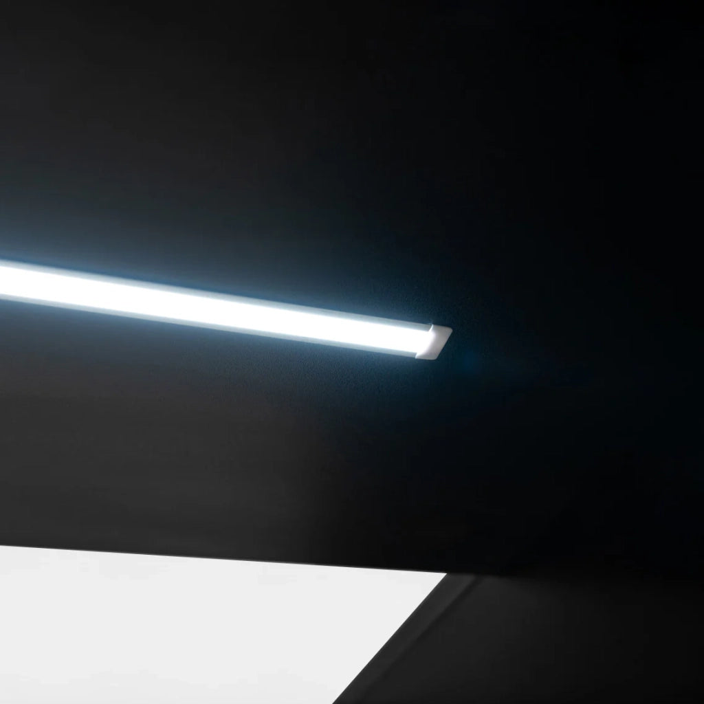 Bancone LED B1500 Nero con 1 Ripiano a Vista e 2 Ripiani Chiusi