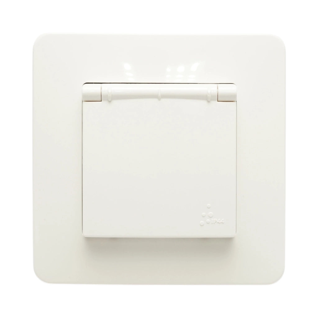 Presa schuko da incasso bianca 220V, 16A, PC con coperchio protettivo IP44 80x80mm