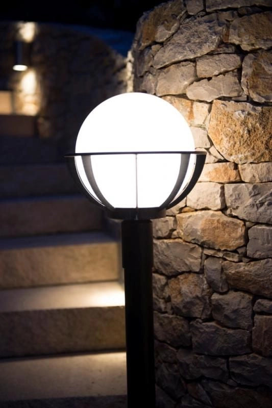 Lampada sospensione esterna sfera 25cm nera E27 IP43