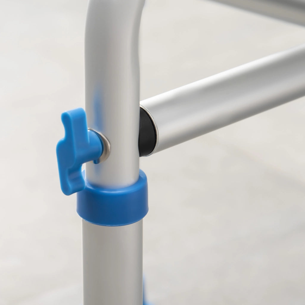 Sgabello Doccia Regolabile ¨C Minimal ¨C Blu Alluminio Antiscivolo