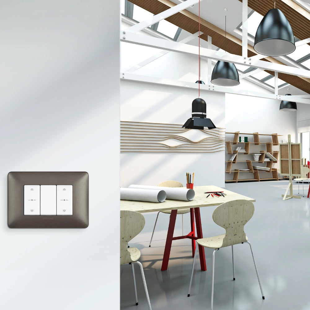 Supporto bticino 504sa per installazione serie matix a 4 moduli portafrutti