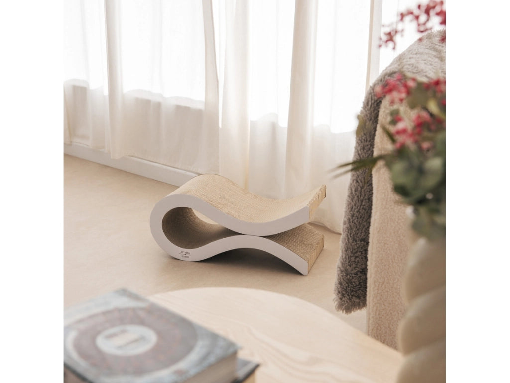Tiragraffi ondulato per gatti MARINA con base antiscivolo in cartone riciclato 50 x 23 x 21,9 cm