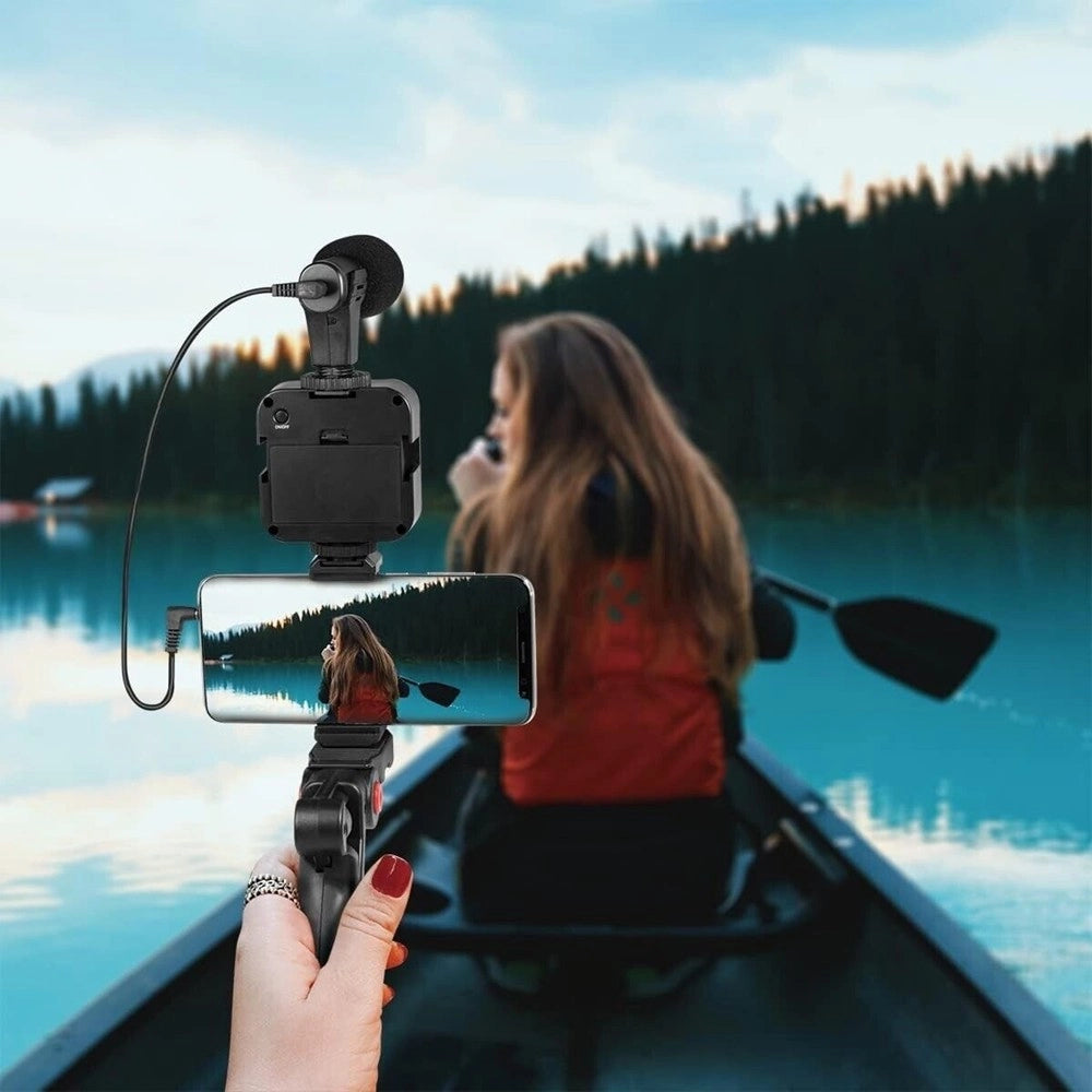 Trade Shop - Kit Vlogger Professionale 4in1 Universale Per Smartphone Con Microfono Luce Led -