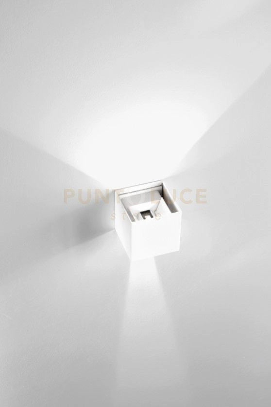 APPLIQUE DA ESTERNO A LED CUBE BIANCO 3000K 720LM 10W 10X10X10CM IP65