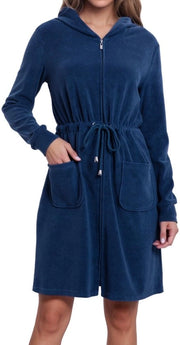 Badjas per donna con cappuccio e chiusura a rittens XXL colore notte blu scuro 

Modello: 
Materiali: 
Dimensioni: XXL
