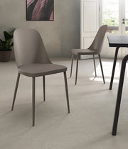 Sedia Tamara in Polipropilene Visone con Struttura in Metallo in Tinta - Design Moderno Ergonomico per Ambienti - Set da 4