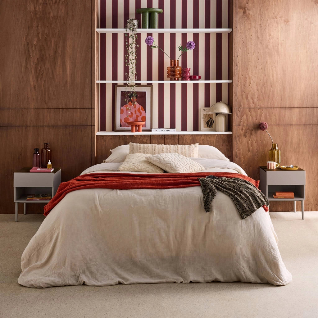 Set 2 comodini in metallo e decorazione in legno 1 anta 1 vano, grigio