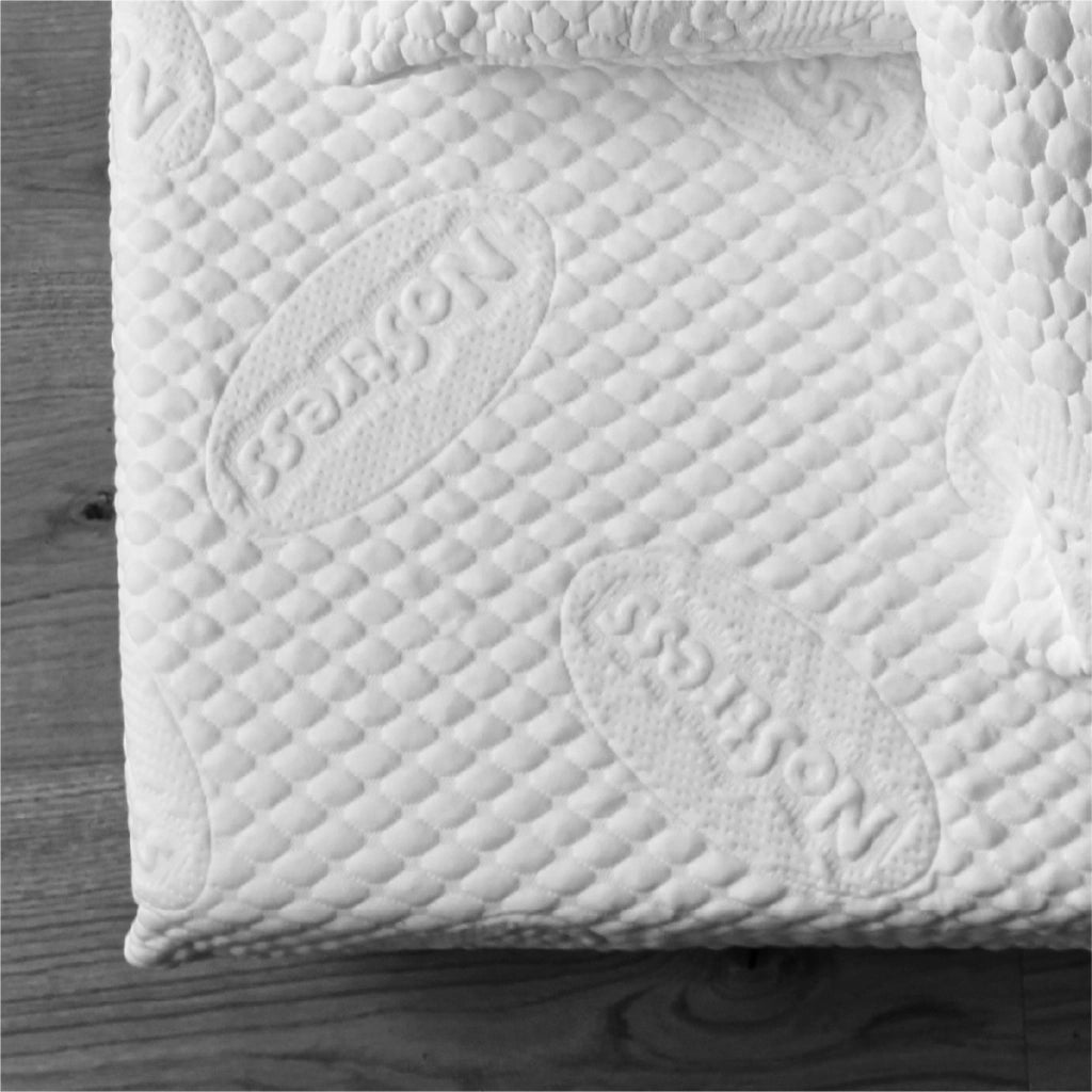 Linea Coprimaterasso e Federe Massaggianti No Stress – Effetto Micro-Massaggio Trapuntato, Tessuto Morbido e Traspirante, Angoli Elastici Resistenti Matrimoniale