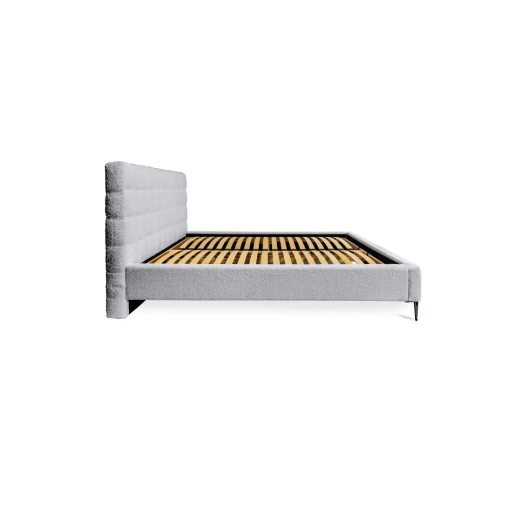 Letto MILLIO – Bianco – 180x200 cm – Tessuto bouclé in ciniglia – Rete inclusa – Comfort alberghiero 5 stelle