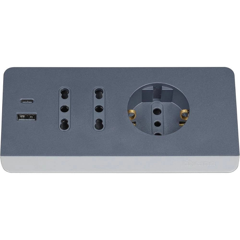 Multipresa da scrivania bticino con usb per ricarica veloce