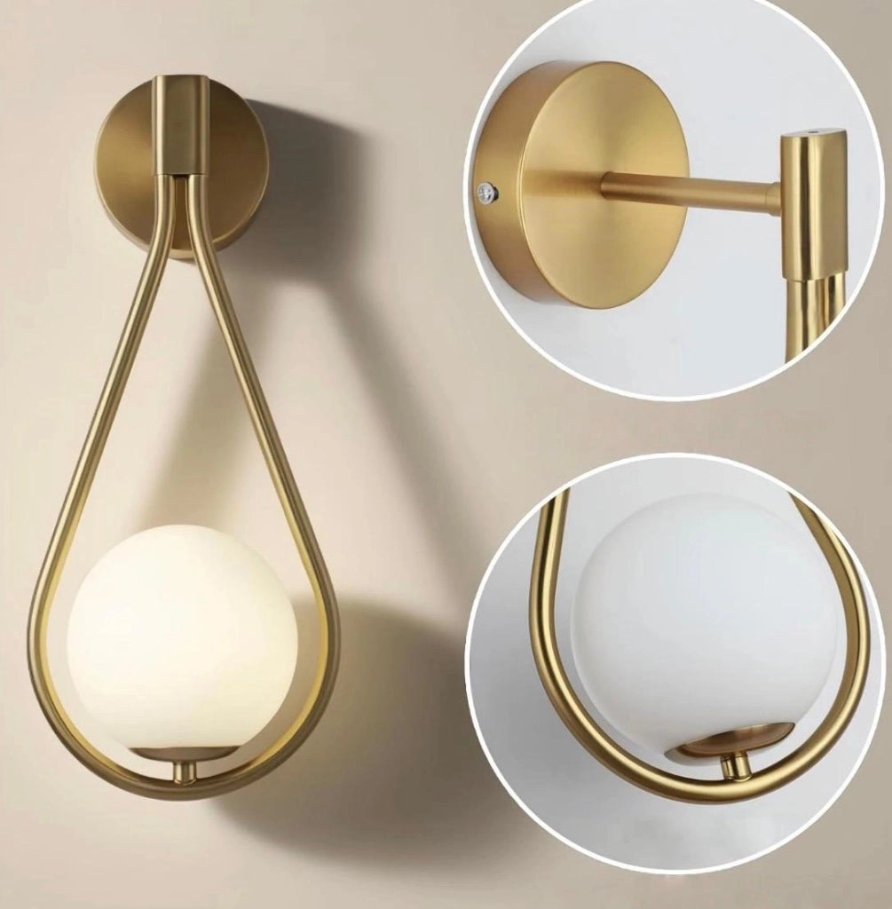 Applique da Parete LED G9 Ottone con Sfera Opalina – Lampada a Muro Design Moderno 43 cm