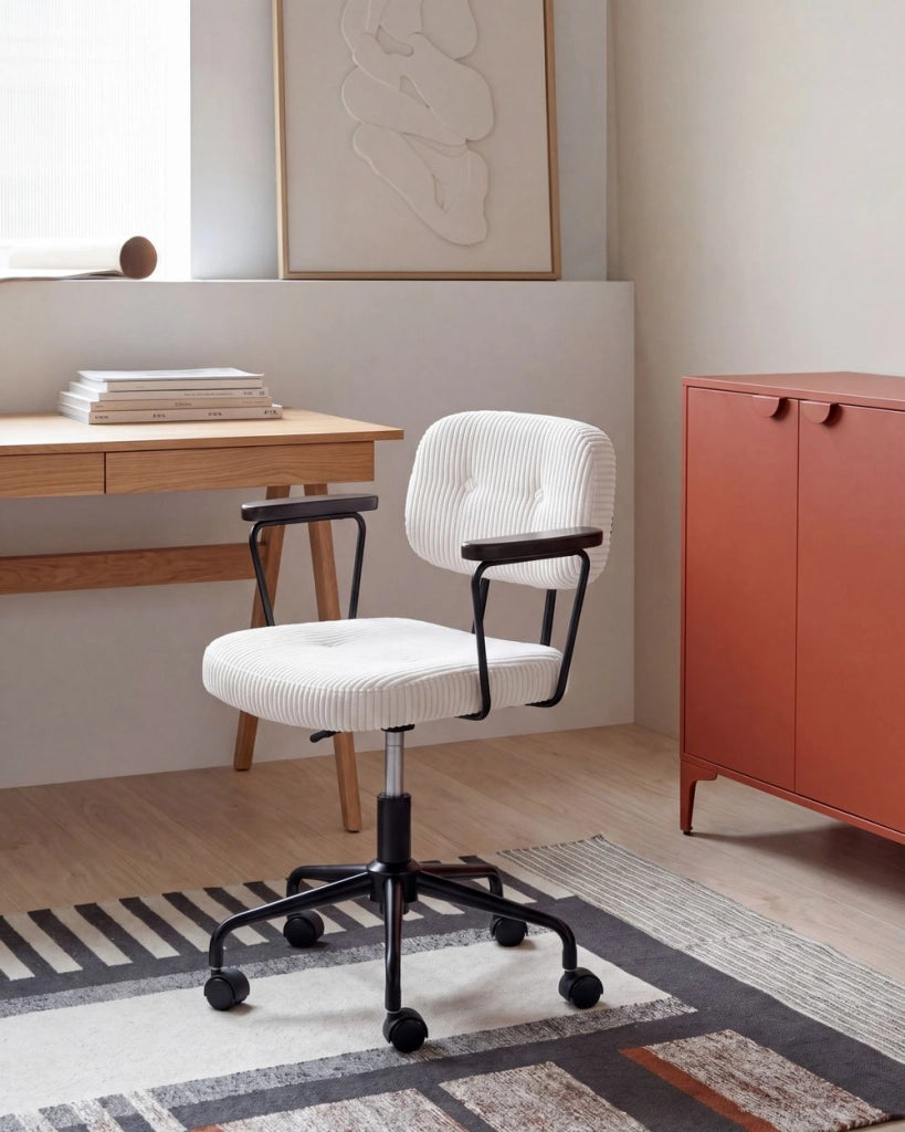 Sedia da ufficio tradizionale in velluto a coste girevole regolabile bianco sporco stile moderno home office