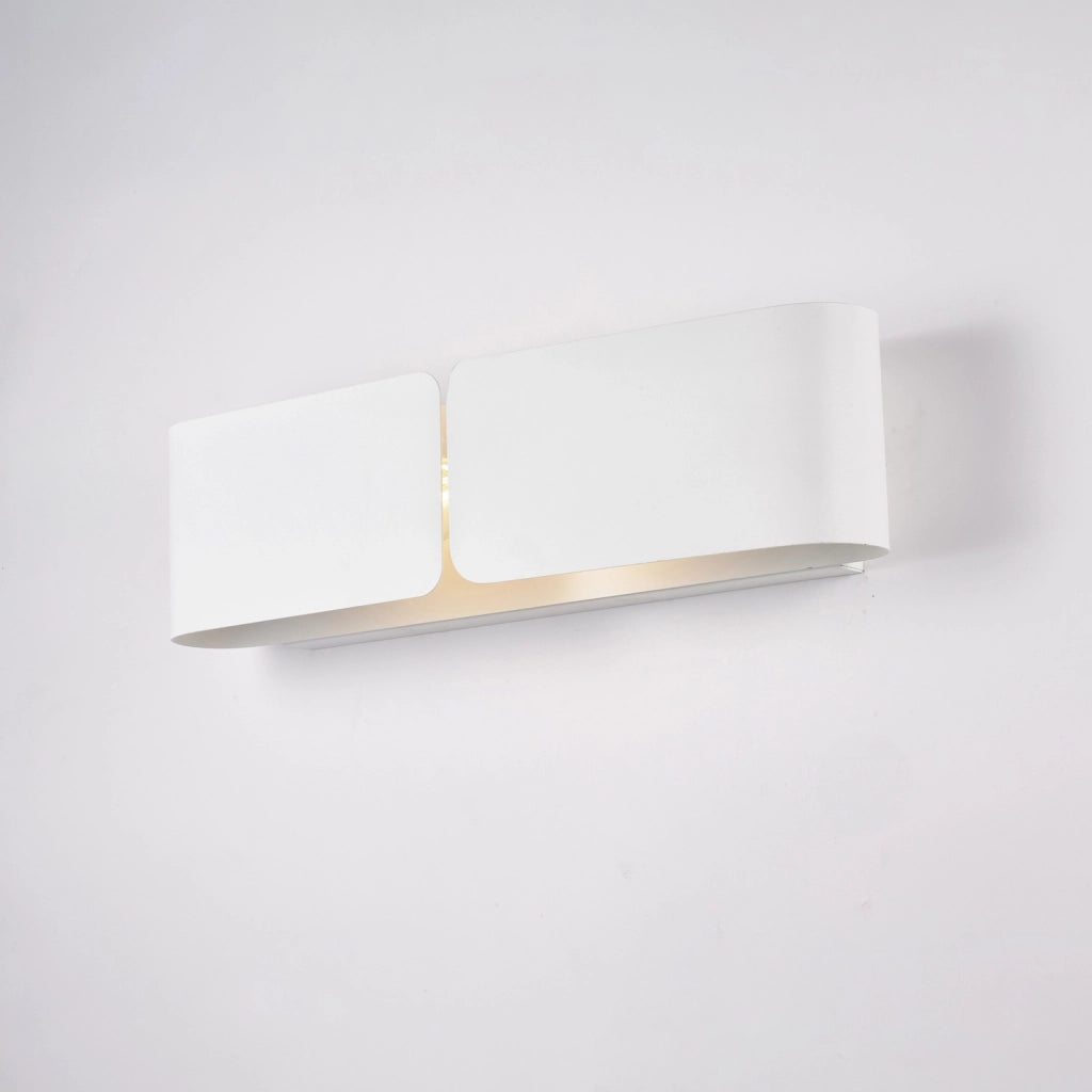 Applique Moderna 2 Luci Hug In Ferro Laccato Bianco