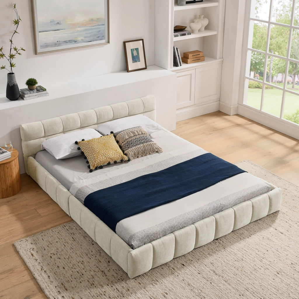 Letto matrimoniale 160x200 cm in chenille beige con struttura in eucalipto e ferro