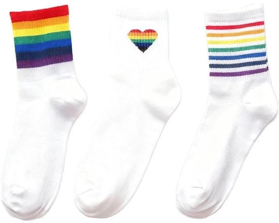 Sokke unisex a 3 pacchi con disegni arcobaleno - Sokke per orgoglio - Essenziali per la comunità LGBTQIA2S+ - Dichiarazione di moda colorata - Unico taglio