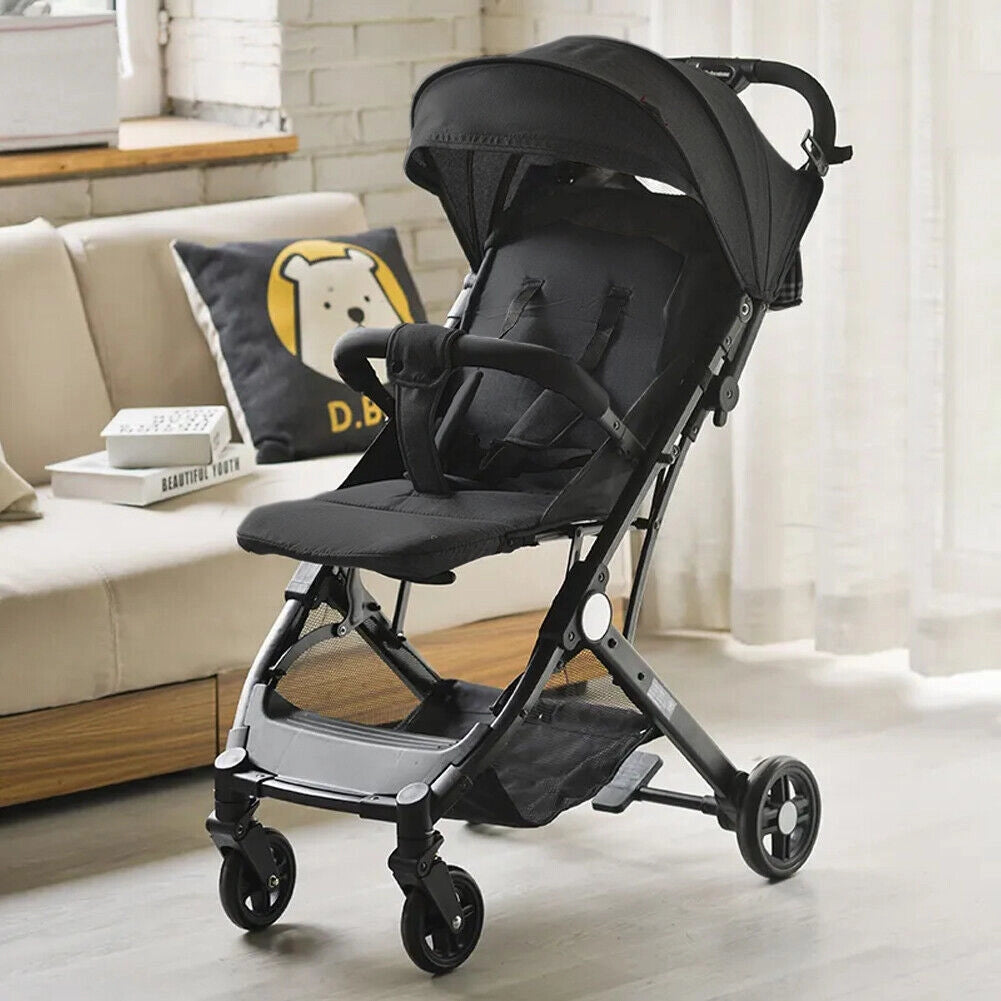 Passeggino Wizy Easy Ultra Leggero Chiusura Facilitata Salvaspazio Portata 15 kg-Nero