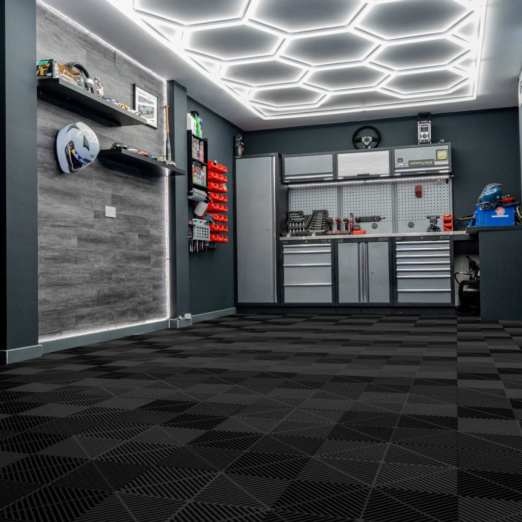 120 piastrelle modulari Nere + 14 luci LED esagonali 6500K e bordi.