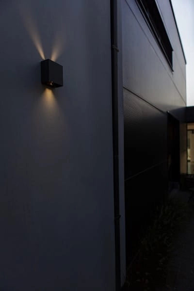 Applique esterna LED GEMINI XF Lutec nera 9,2W 3000K