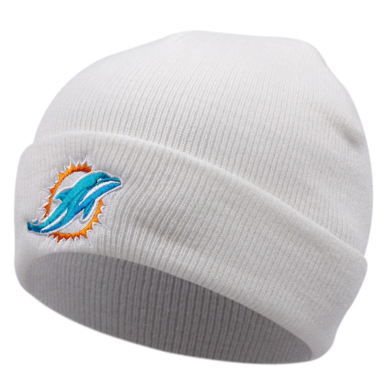 Cappello con teschio ricamato a delfino, versatile, per il tempo libero, lavorato a maglia o all'uncinetto, elastico, berretto bianco