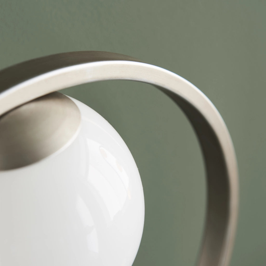 Lampada da tavolo ENZO Endon sfera opale argento G9