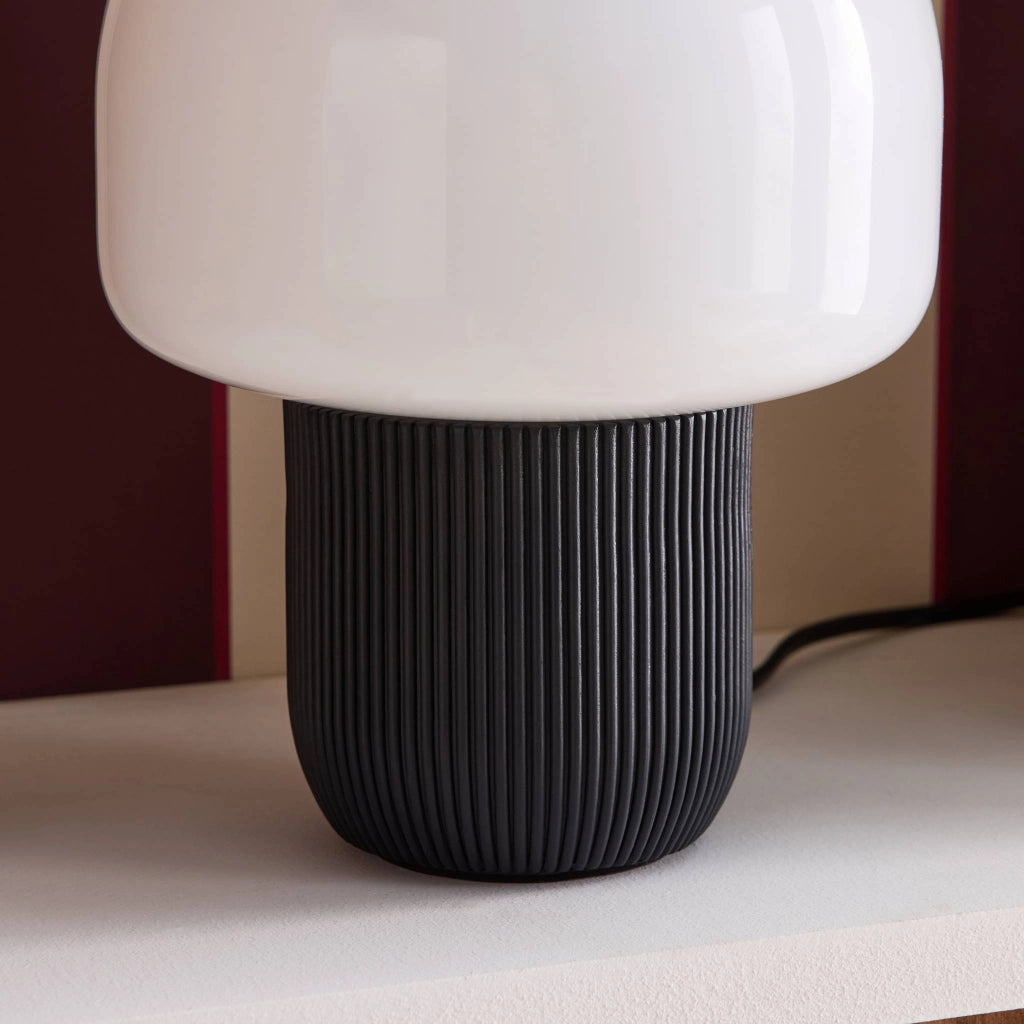Lampada da tavolo da interno in resina e pvc, ø18cm, nero