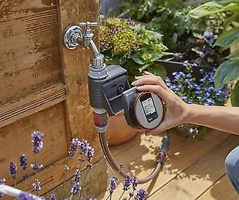 Gardena 1890-20 Computer per Irrigazione Flex Adatto per Sistema di Irrigazione a Pioggia e Goccia Pressione Massima 12 bar Alimentazione 9 V Batteria Colore Nero Grigio
