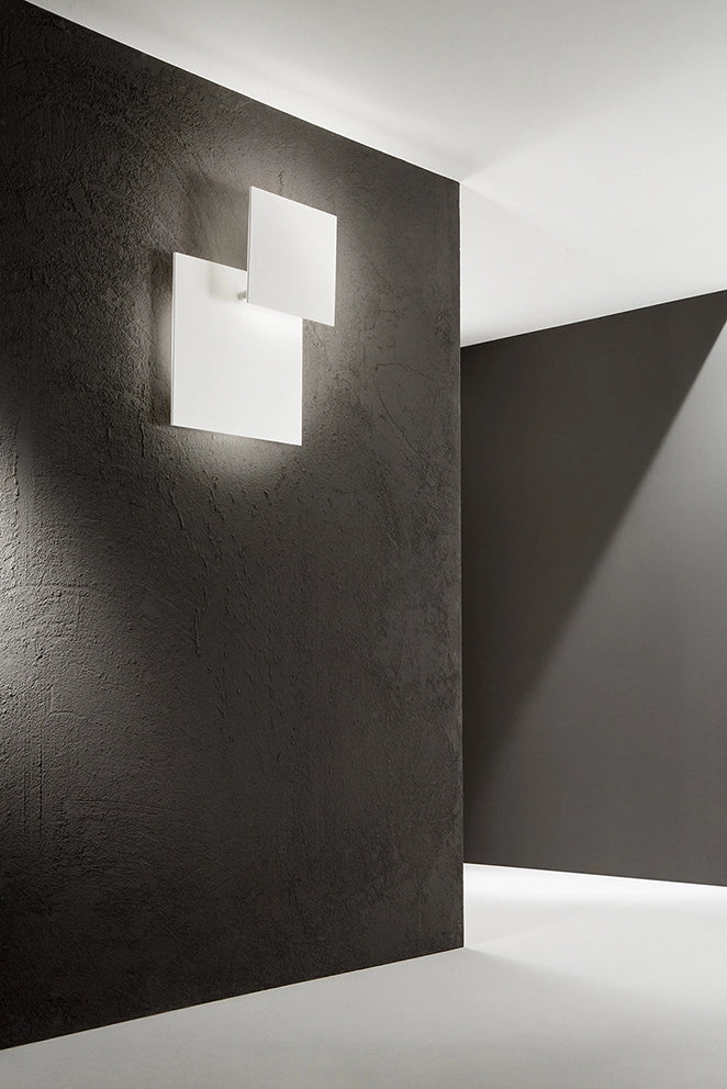 Applique a parete LED orientabile Bianco Opaco 48W, design moderno in metallo e alluminio con diffusore in acrilico satinato - Perenz