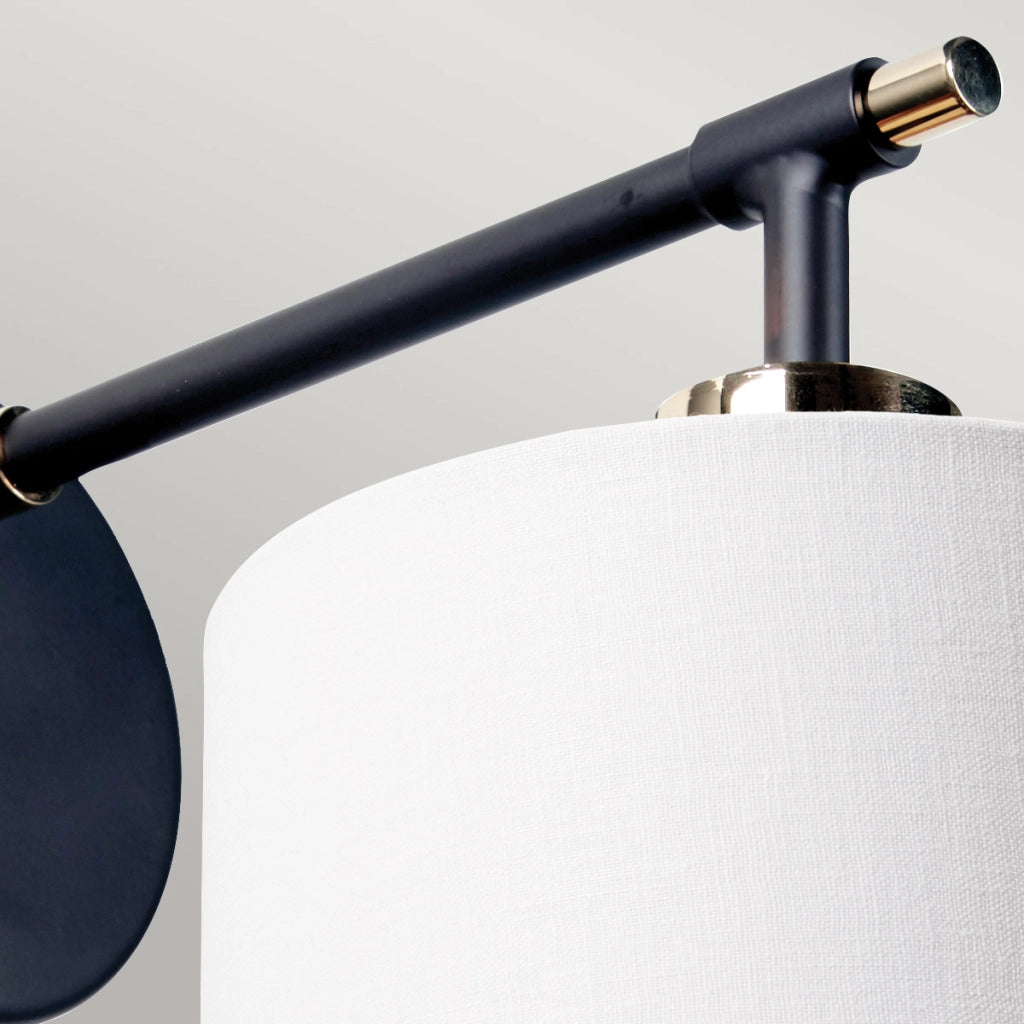 Applique Balance bianca con paralume E27 40W Elstead