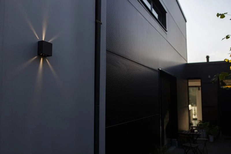 Applique esterna LED GEMINI XF Lutec nera 9,2W 3000K