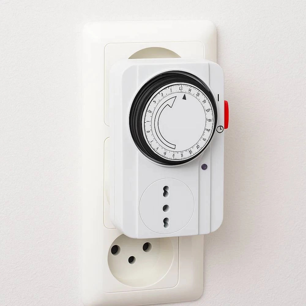 Ecova 20808 timer meccanico giornaliero programmabile con presa bipasso 16a