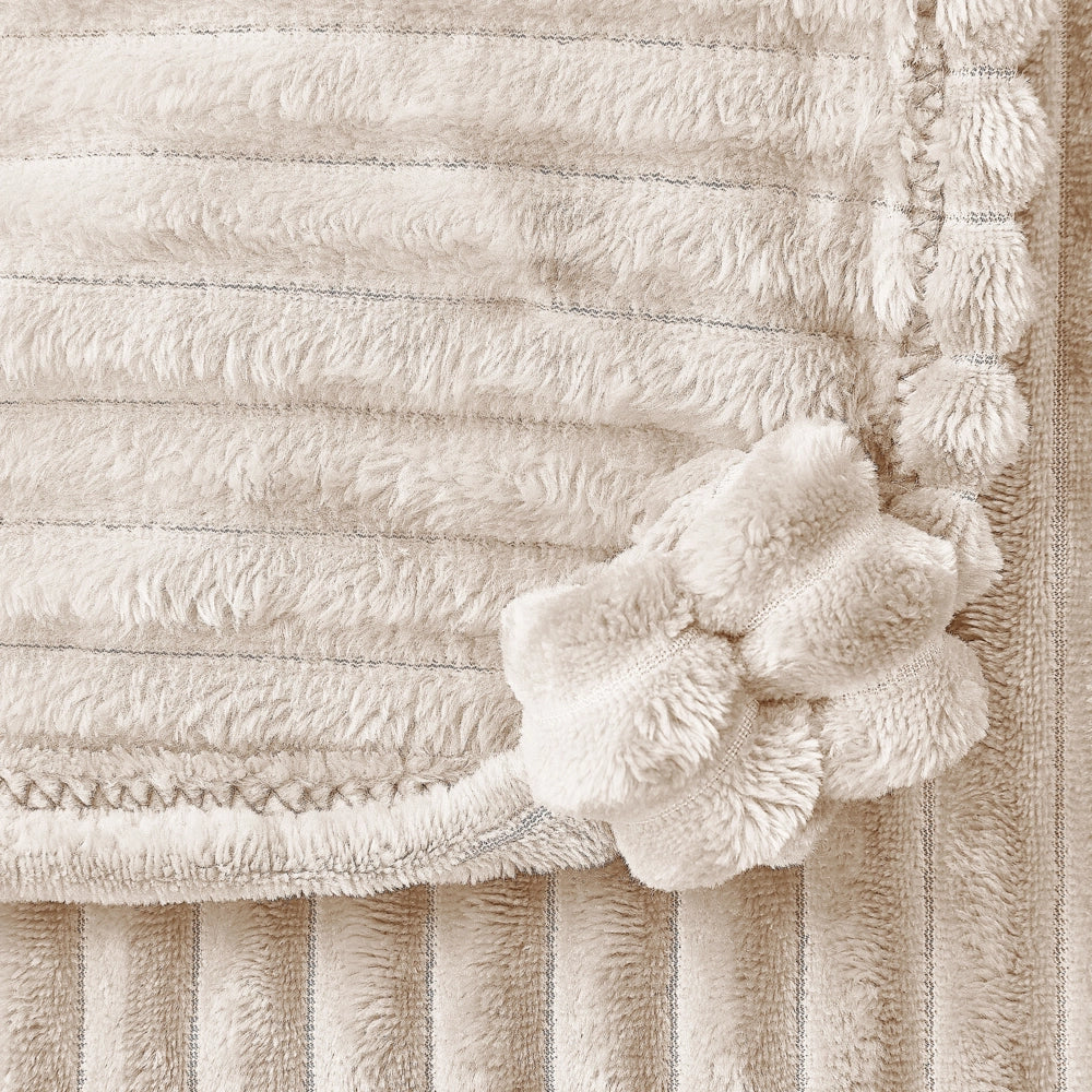 Morbido Plaid con Finitura a Coste e Bordi con nappe 150 x 200 cm Beige