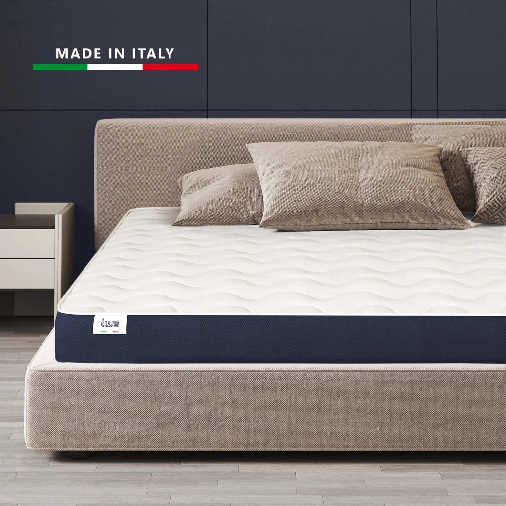 Materasso matrimoniale 140x190 in Waterfoam Ipoallergenico, 30 cm ESSENTIAL | Imbottitura in Ovatta e Rivestimento in Tessuto 3D Traspirante, Antiacaro e Antifungino | Made in Italy