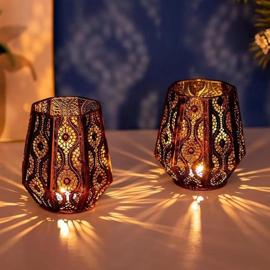 Set di due lanterne da vento orientali in bronzo per candele decorazione