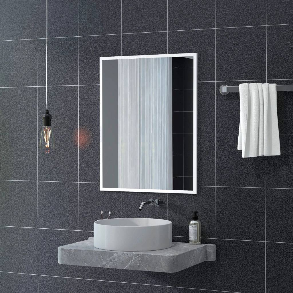 Specchio da parete rettangolare ¨C Minimal ¨C 90x70 cm, bianco, legno