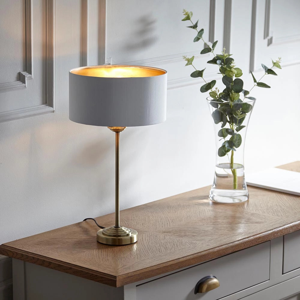 Lampada da tavolo classica ottone anticato E14 Endon