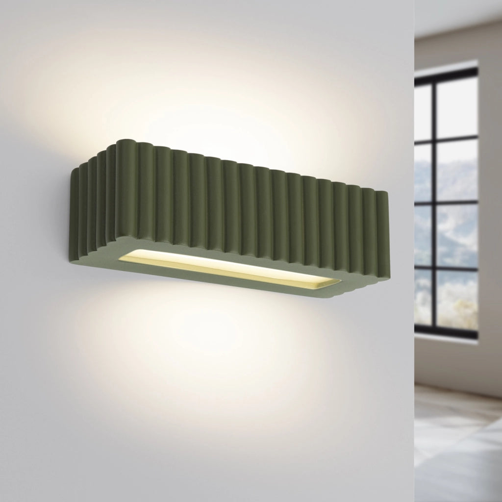 Lampada da parete in ceramica RIGATA verde oliva