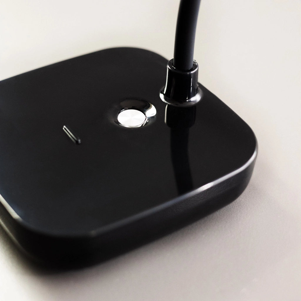 Lampada da scrivania nera flessibile LED 7W Zuma Line