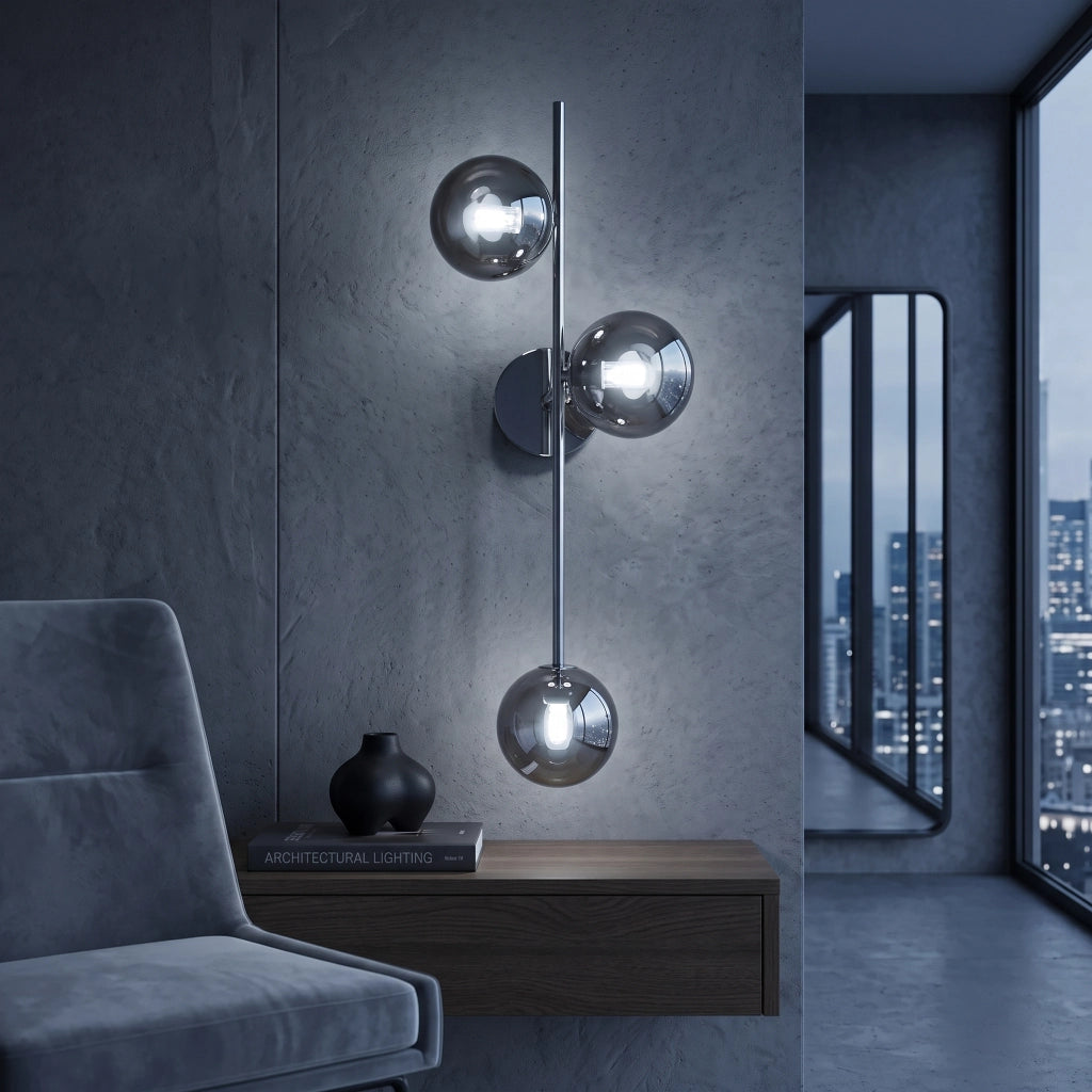 Applique lampada da parete finitura silver con 2 sfere in vetro trasparente fumé, doppio attacco G9 per camera, soggiorno, ingresso e salone