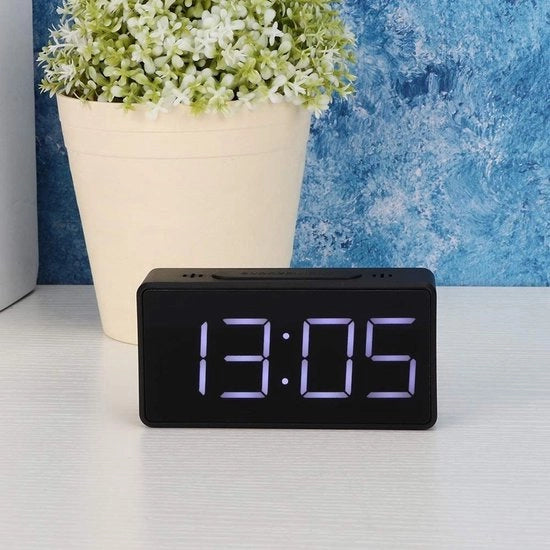 Orologio da tavolo con sveglia LED - cavo USB con funzione di standby - Nero - Adatto per uso domestico e scolastico - Formato compatto