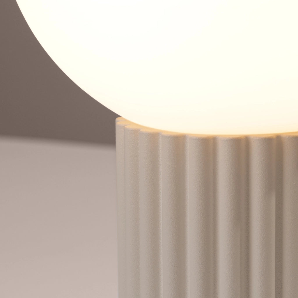 Lampada da tavolo HALO beige