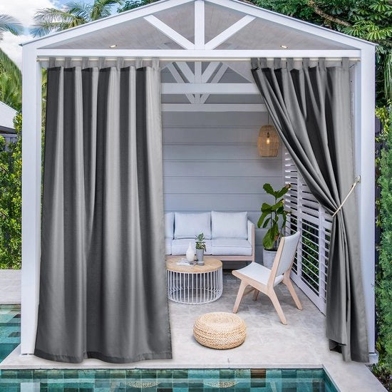 Baliutensili per esterni - Impermeabili - Adatti per balconi e terrazze - 2 pannelli - 140B x 213H cm - Nastro adesivo - Grigio - Tendaggi per giardino
