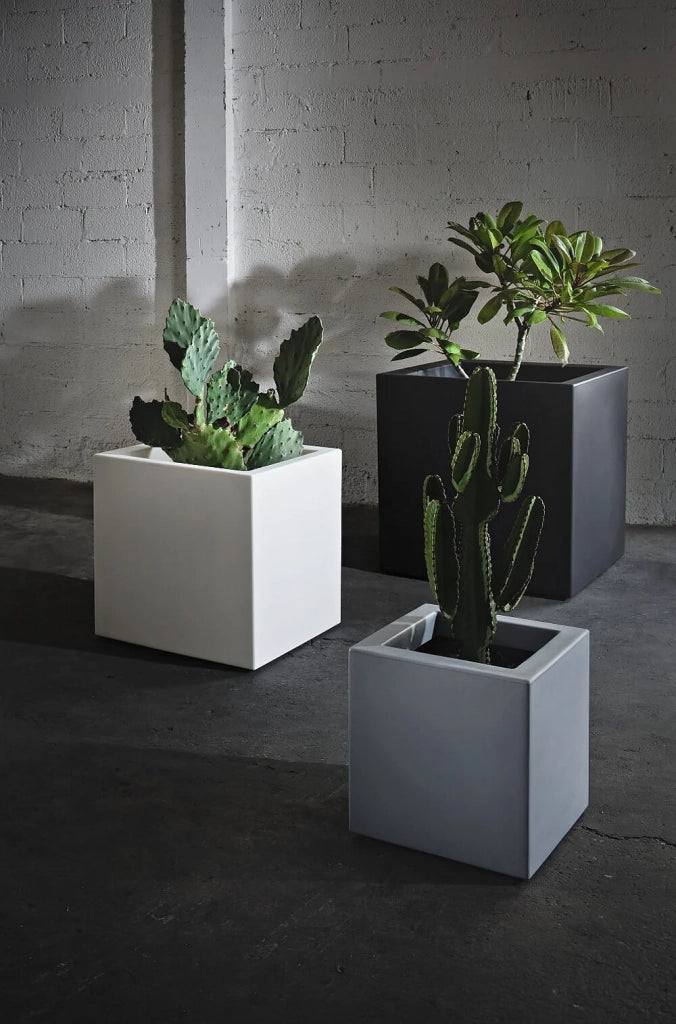 Vaso quadrato Cubo Fenice in resina da 65cm Bianco