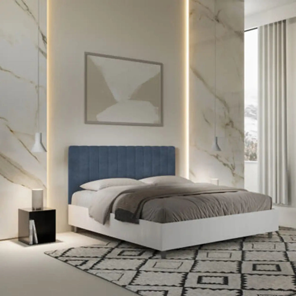 Letto matrimoniale con rete 160x200 bianco frassino testata microfibra blu Kaia