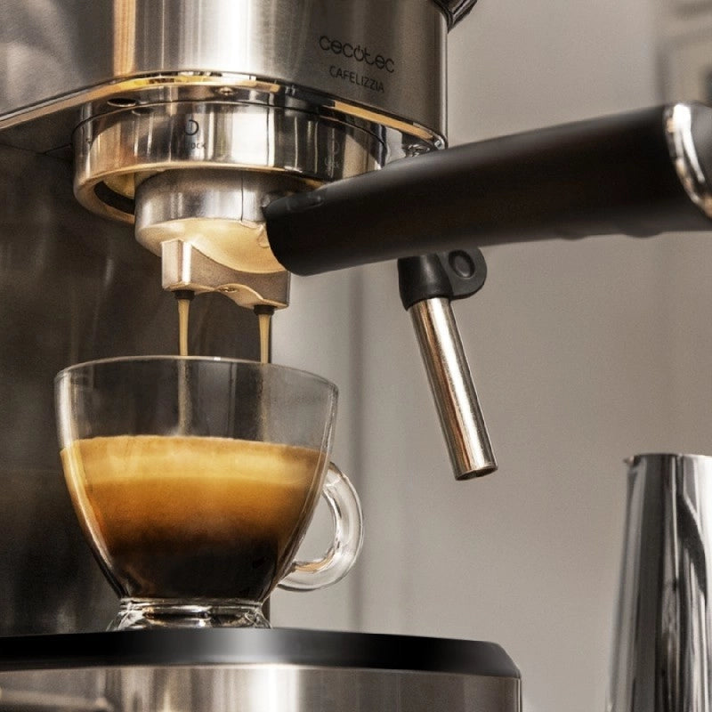 CECOTEC 01582 - Macchina da caffè Espresso Cafelizzia 790 Steel
