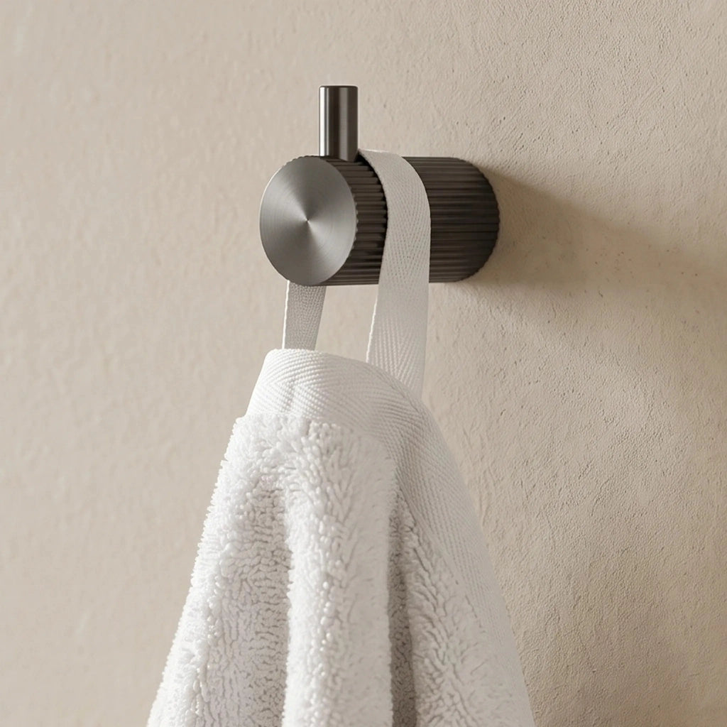 Appendino Da Bagno 64104 Solo Titan