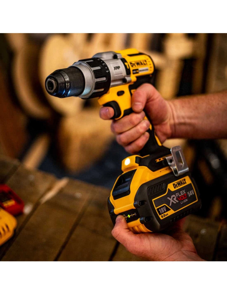 DeWALT Kit DWK213 (DCD996 + DCS331 + 2 x 5,0 Ah + DCB115 + TSTAK VI)