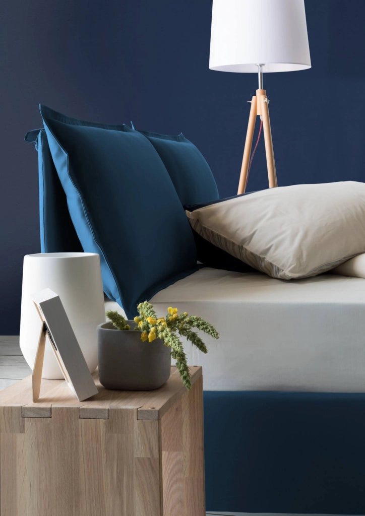 Letto matrimoniale Askari, Letto contenitore con rivestimento in tessuto, Made in Italy, Apertura frontale, adatto per materasso cm 140x190, Blu